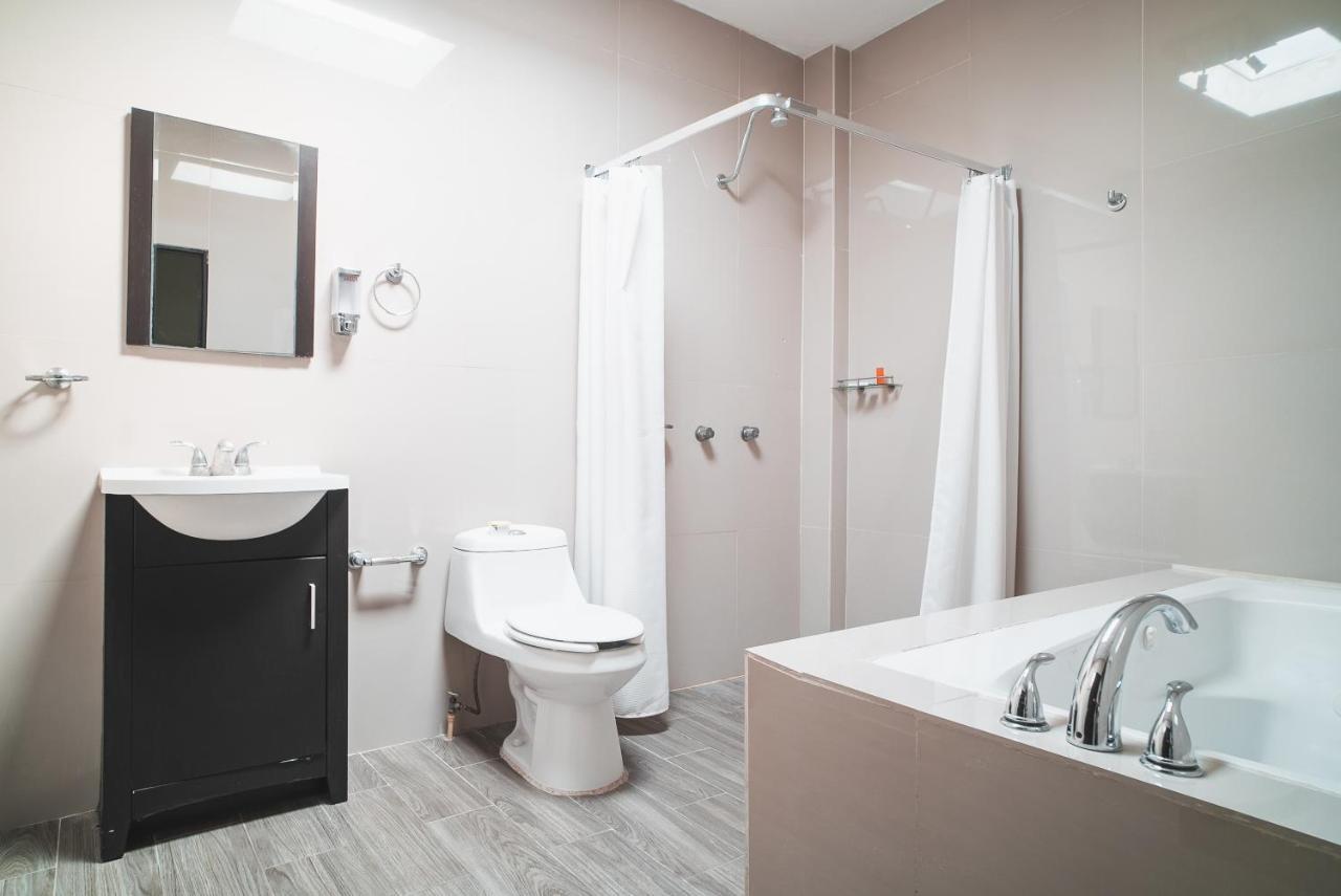 Oyo Hotel Home Express Tuxtla Gutiérrez Eksteriør bilde